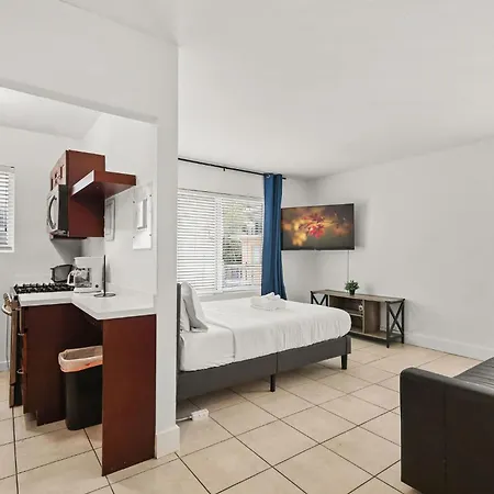 1Br Miami Beach Stylish Getaway